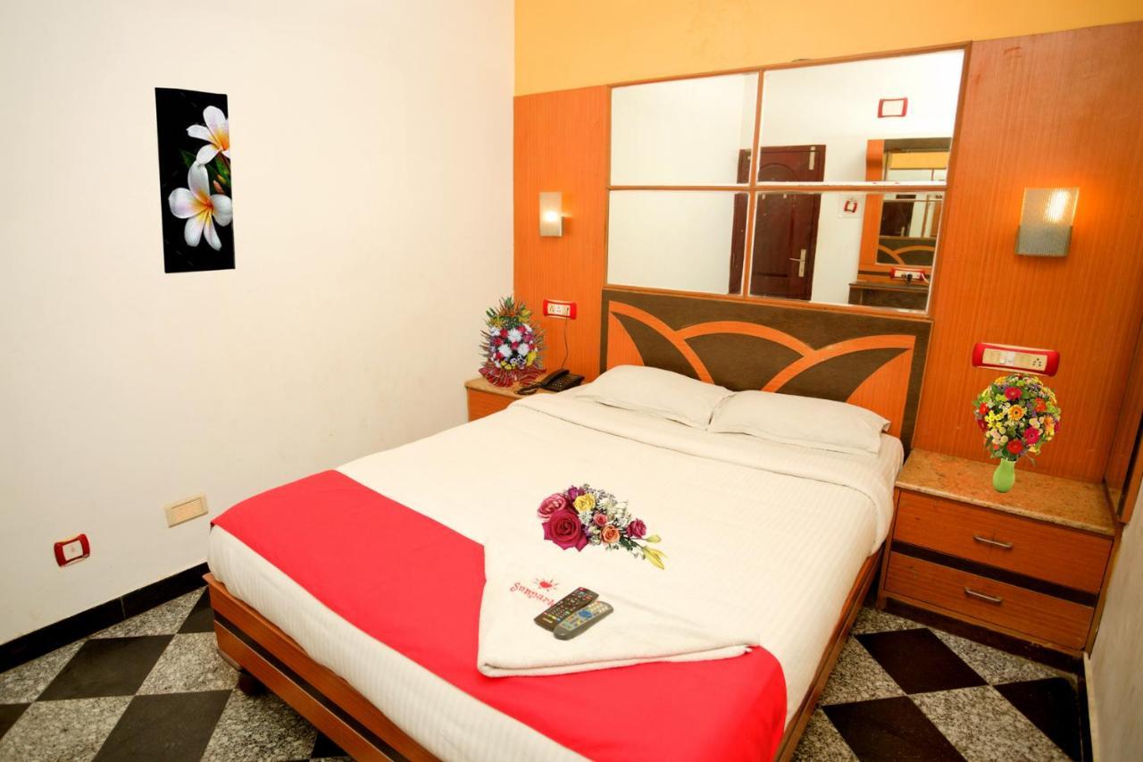 Hotel Sunpark Inn Madras Buitenkant foto