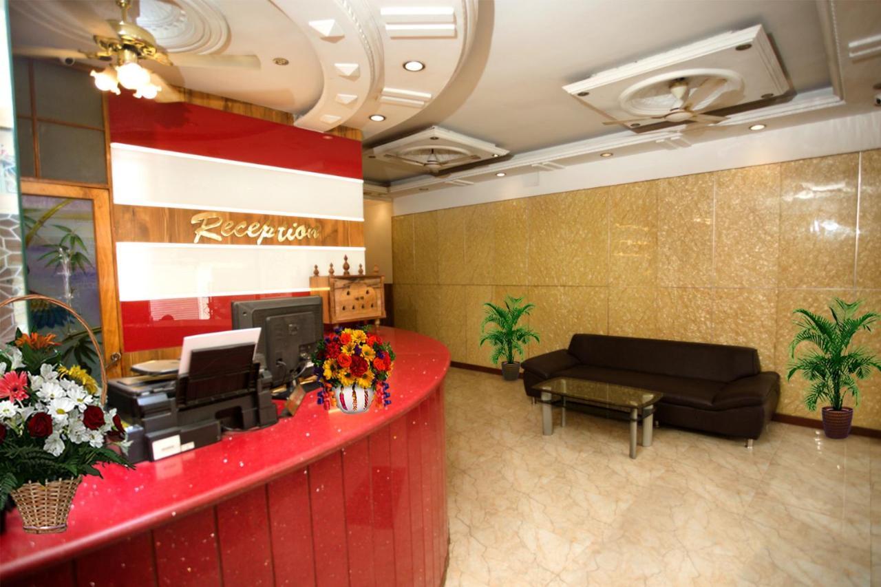Hotel Sunpark Inn Madras Buitenkant foto